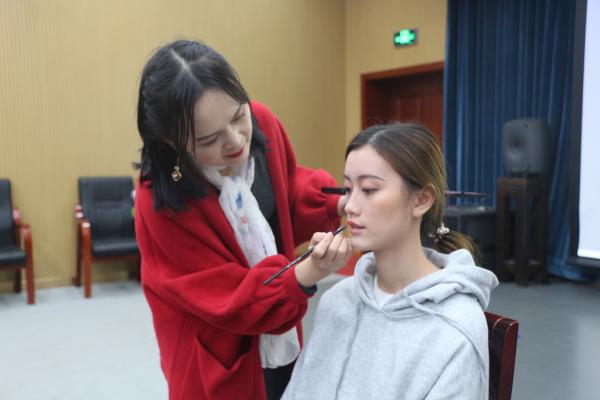点击查看原图